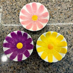 Hallmark Daisy Dishes 🌼